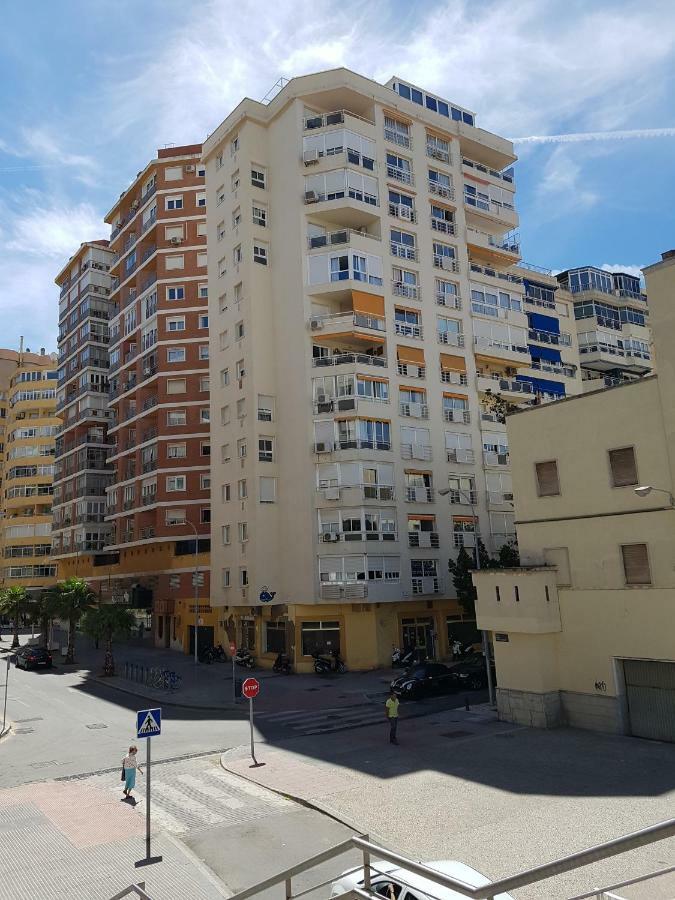 Apartamento Malaga Beach Zewnętrze zdjęcie